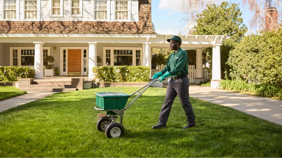 Fertilization and Weed Control for TruYou
